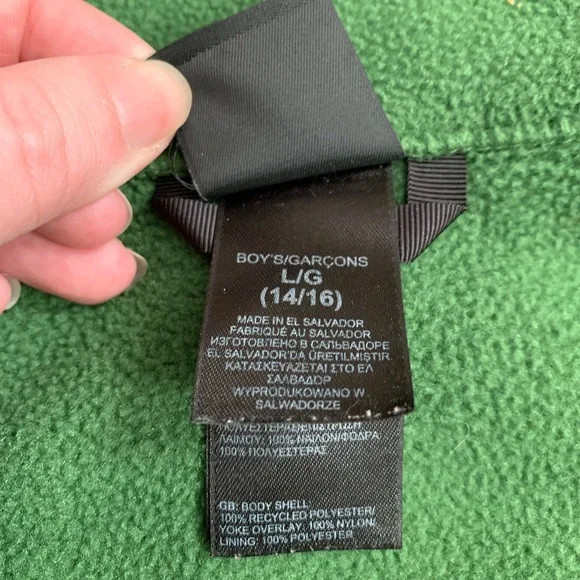 The North Face boys green and black fleece full zip jacket size 14-16 - Picture 3 of 5